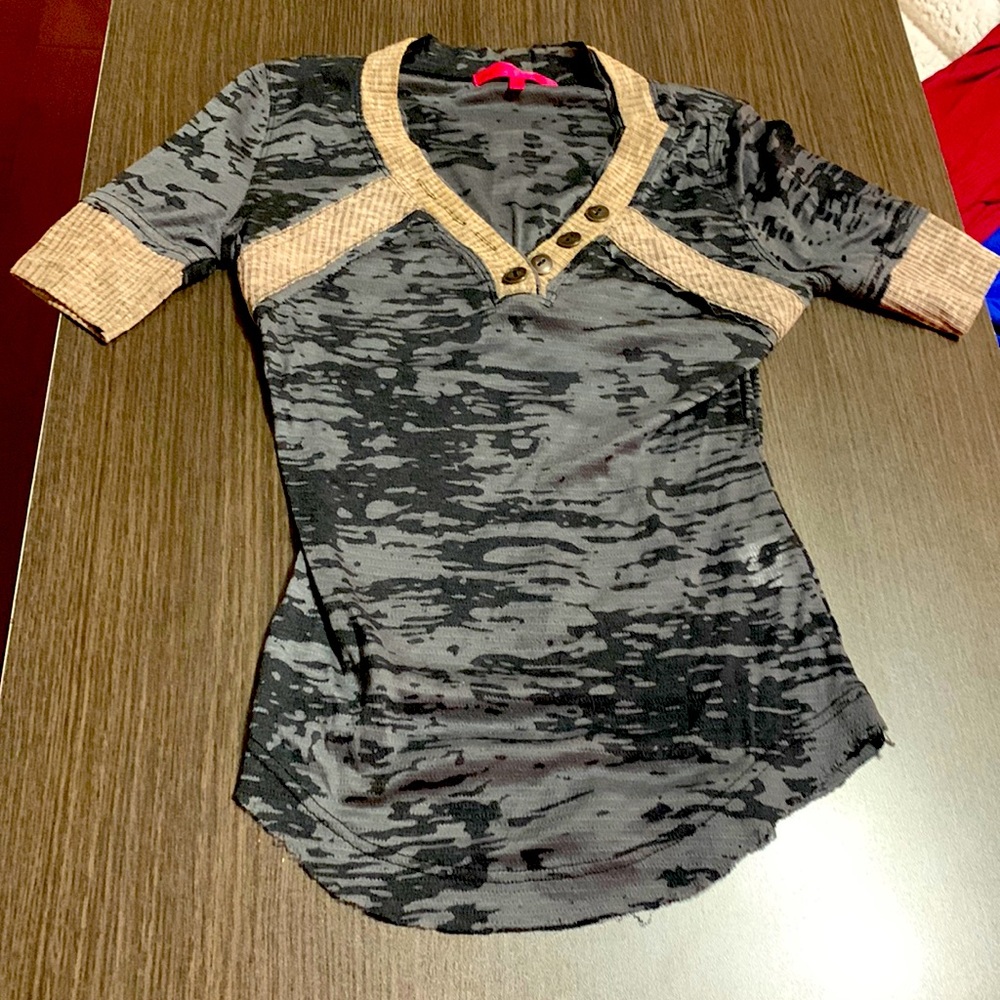 Grey camo stylish top